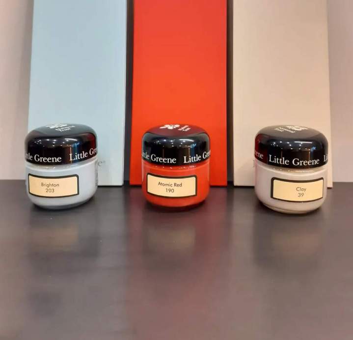 Distributeur de peinture Little Greene Bordeaux